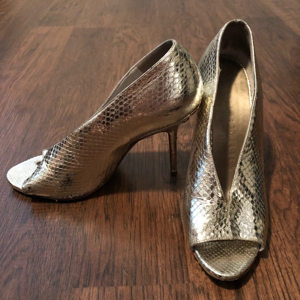 Burberry Silver Snake Skin Heels